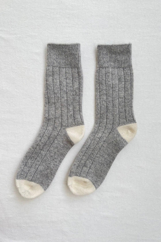 Classic Cashmere Socks: Fawn