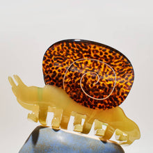  Garden Snail Small Hair Claw in Yellow and Amber Acetate