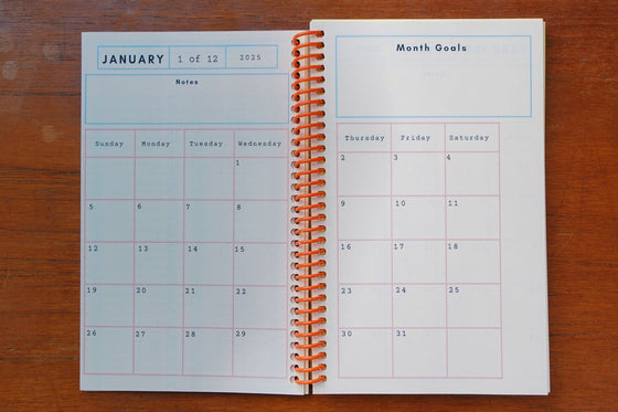 2025 Weekly/Monthly Planner