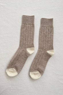  Classic Cashmere Socks: Fawn